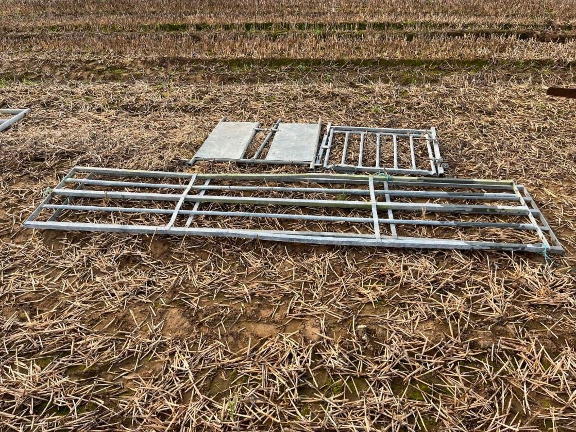 Galvanised Sheep Hurdles with Adopter Pen Front