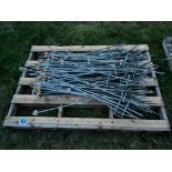 100No. Galvanised Electric Fence Stakes c/w Corner & Reel Posts