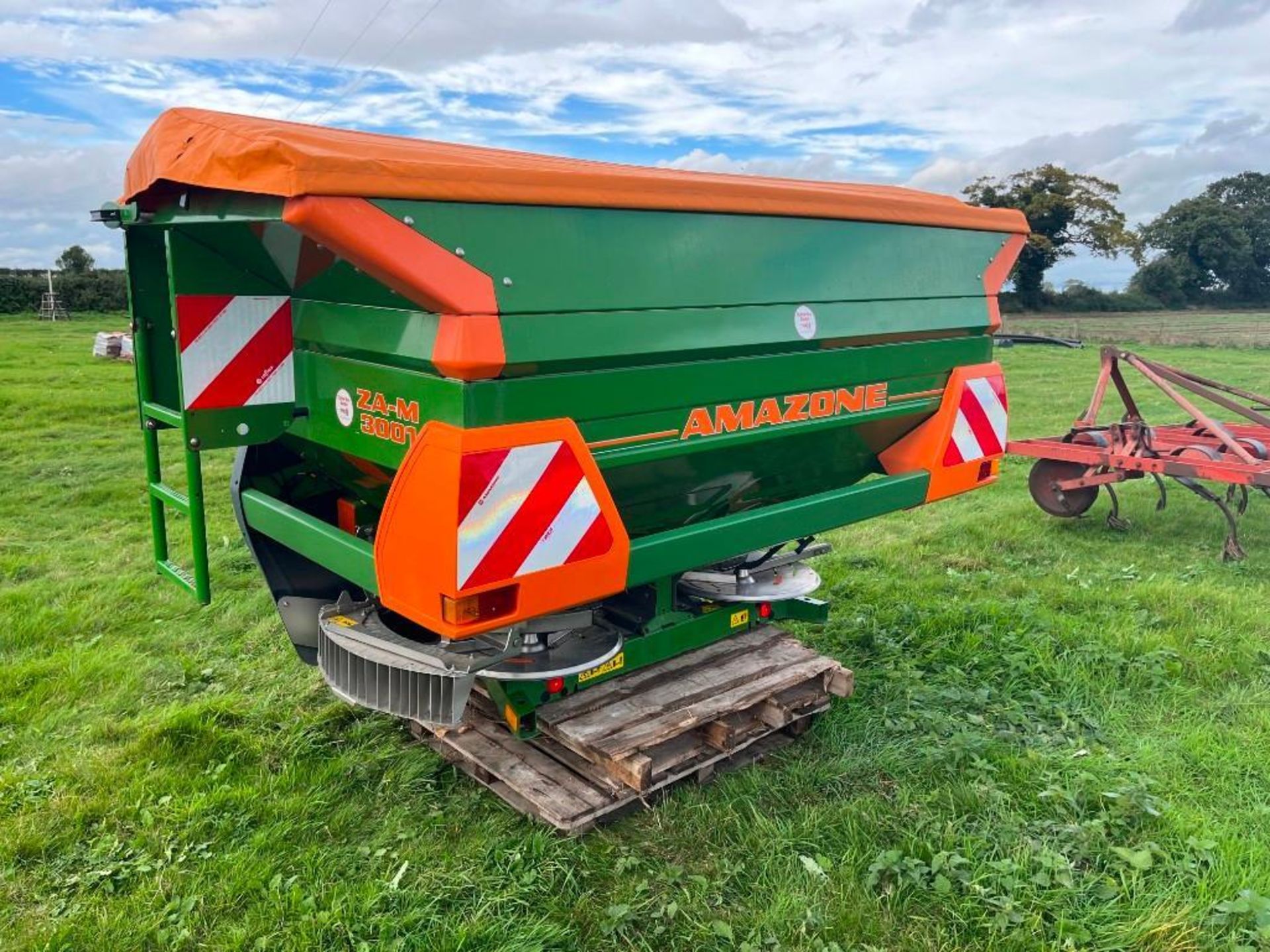 2012 Amazone ZA-M 3001 Profis Fertiliser Spreader, Spares or Repairs - Image 4 of 5