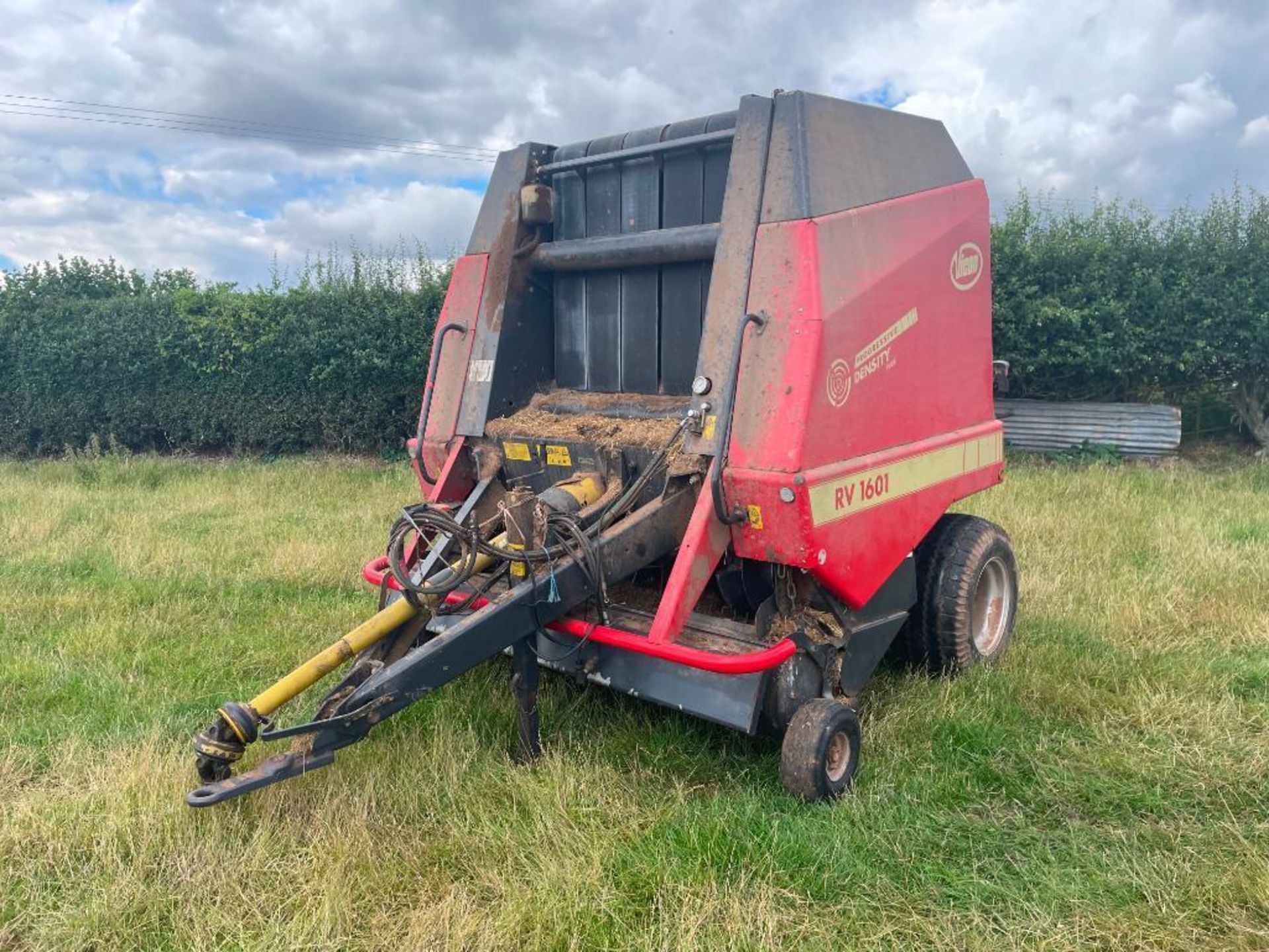 Vicon RV1601 Progressive Density Plus round belt baler on 15.0/55-17 wheels and tyres. Serial No: WD - Image 19 of 24