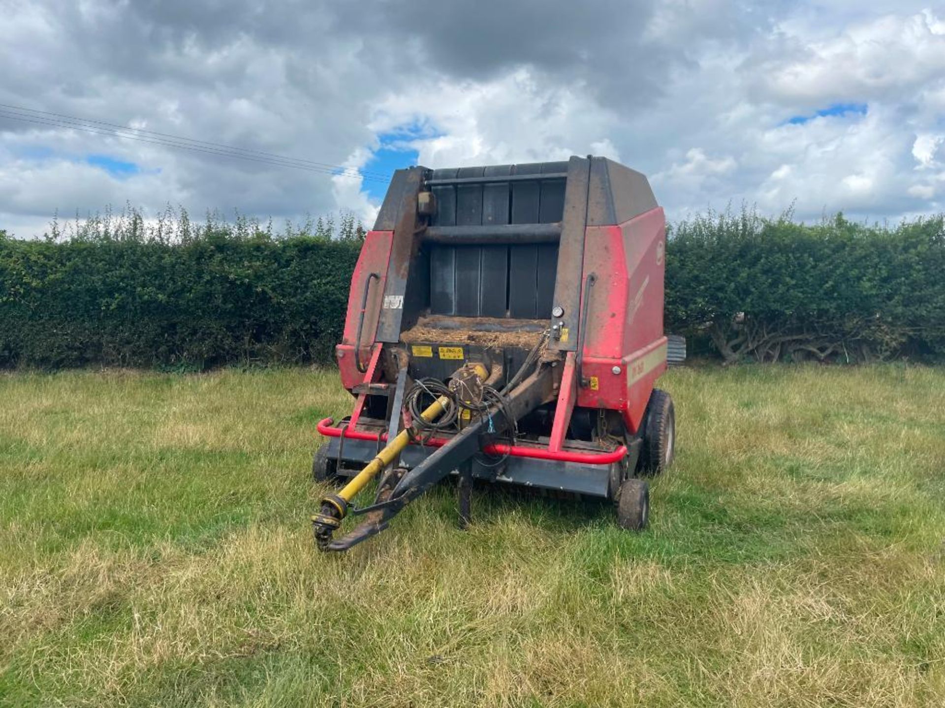 Vicon RV1601 Progressive Density Plus round belt baler on 15.0/55-17 wheels and tyres. Serial No: WD - Image 9 of 24