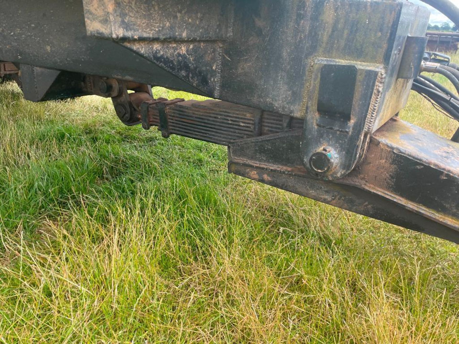 1998 Merrick Loggin 16t twin axle grain trailer with sprung drawbar and hydraulic tailgate on 385/65 - Image 10 of 16