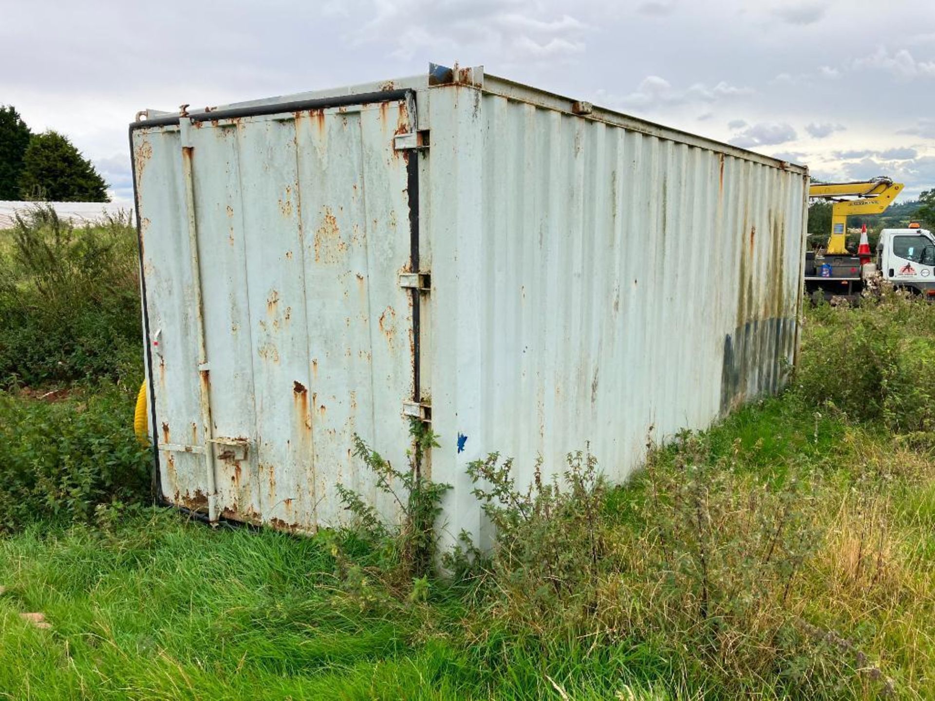 Shipping container 20ft, sold in situ buyer to remove