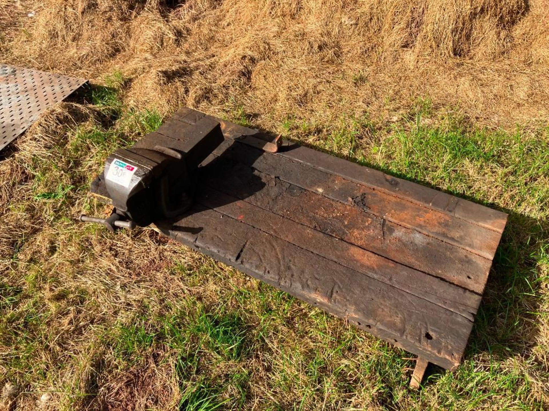 Wooden bench top with Record vice