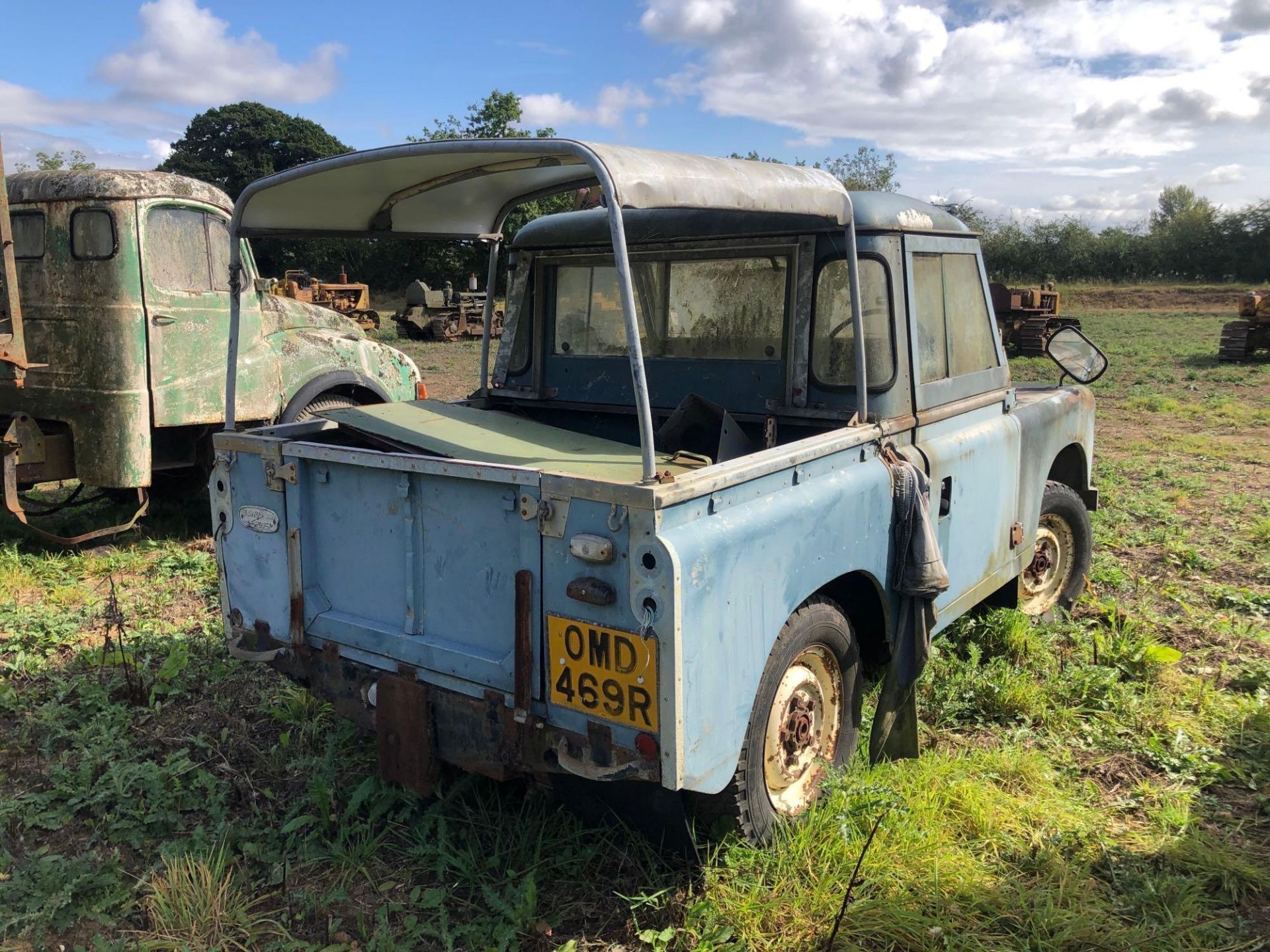 1977 Land Rover Series 3 chassis and body, no engine, blue pickup. Reg No: OMD 469R (NO V5 or Log Bo - Image 6 of 6