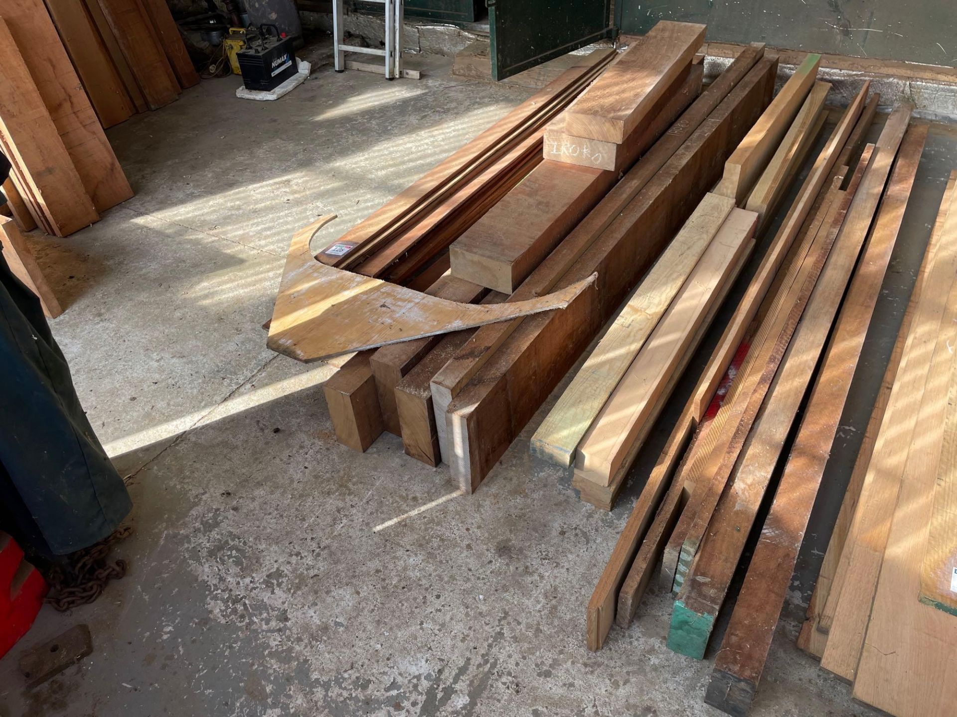 Quantity hardwood timber