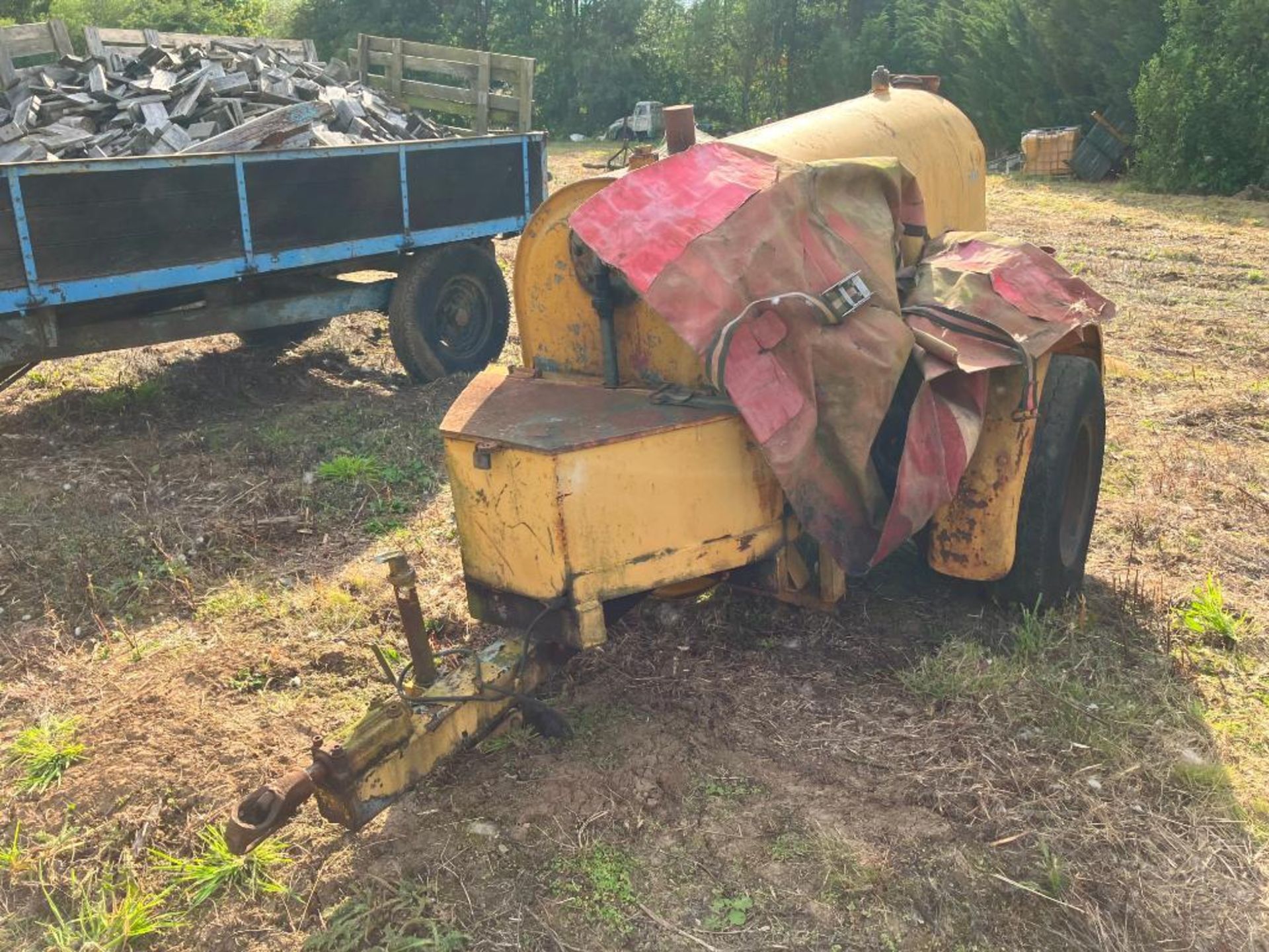 Trailed single axle bowser on 7.5R16 wheels and tyres - Image 3 of 3