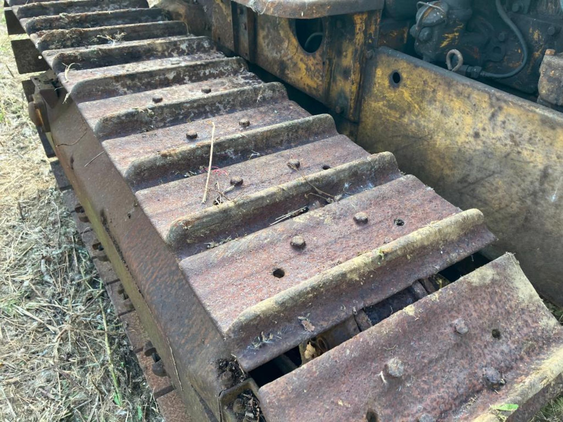 1939 Caterpillar R4 metal tracked crawler with 16" tracks and swinging drawbar. Serial No: 6G1021WS - Image 4 of 14