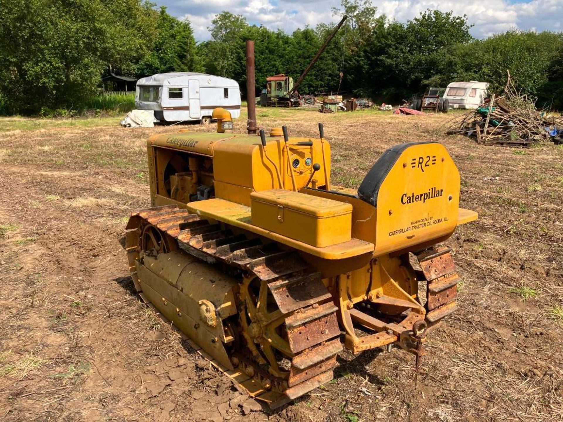 Caterpillar R2 metal tracked crawler with 12" tracks, petrol engine and swinging drawbar - Image 9 of 14