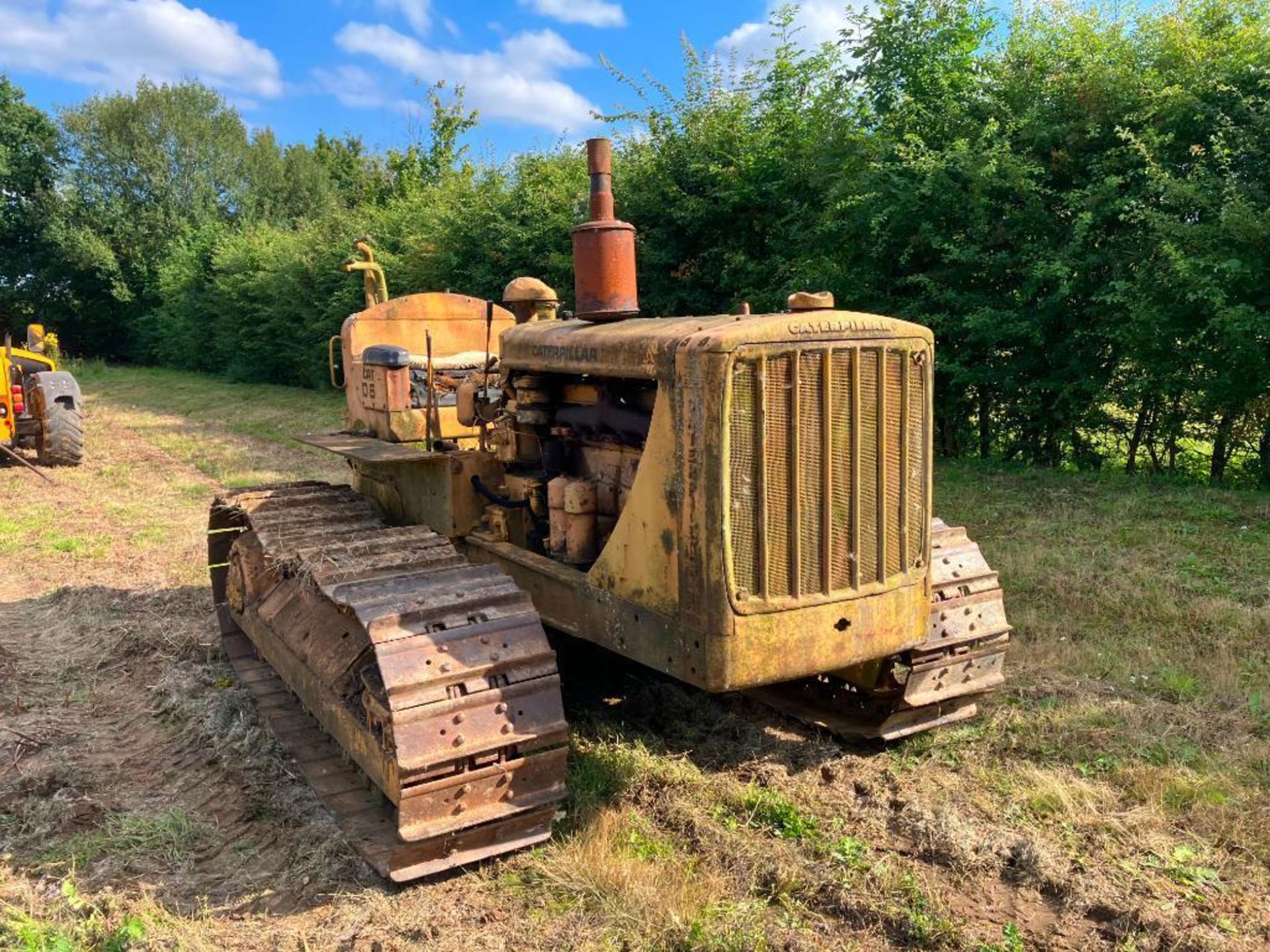 Caterpillar D6 metal tracked crawler with 20" tracks,swinging drawbar and rear winch - Image 2 of 12