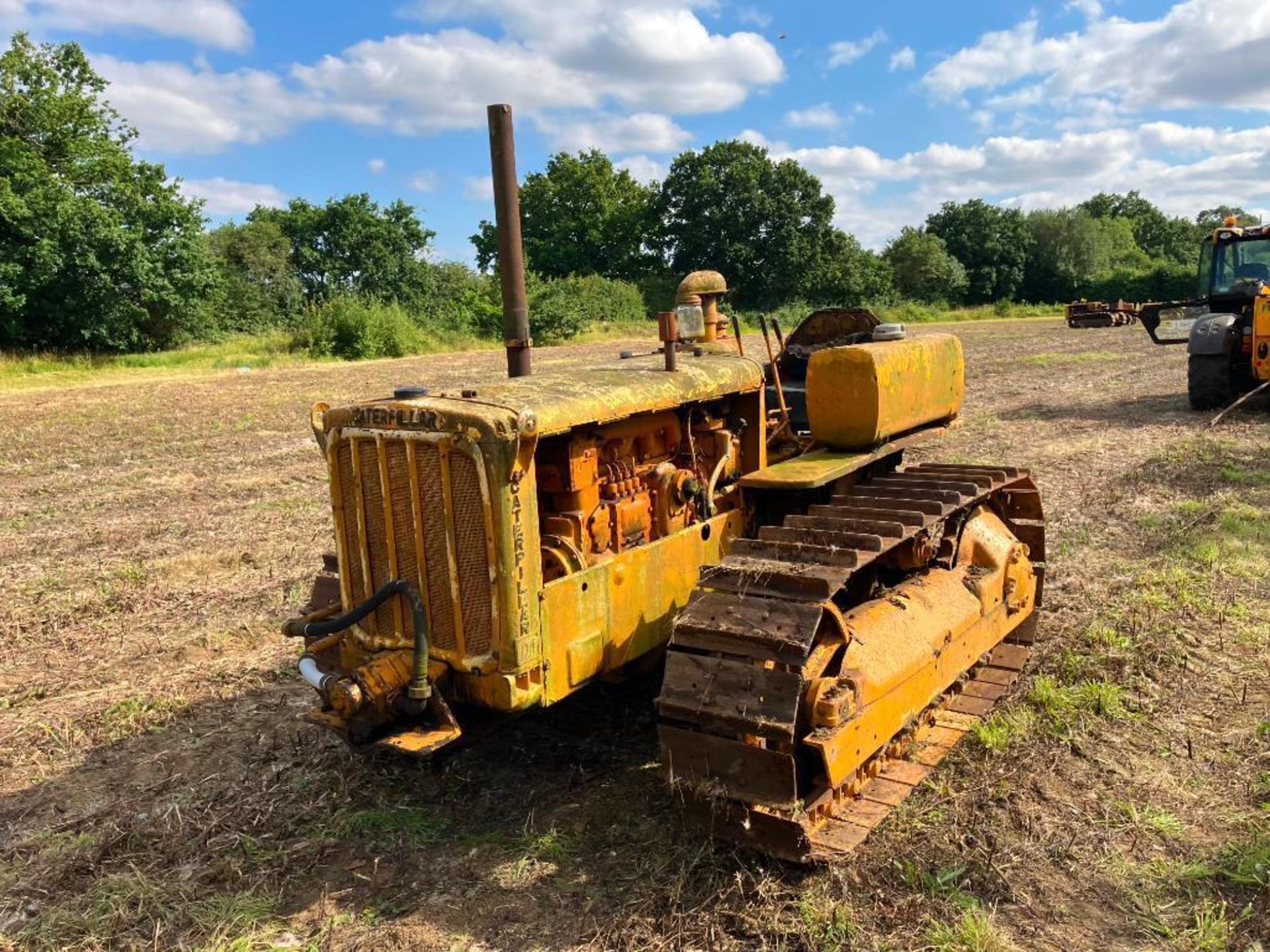 1948 Caterpillar D4 wide gauge metal tracked crawler with 16" tracks, swinging drawbar and 2 rear sp - Image 9 of 12