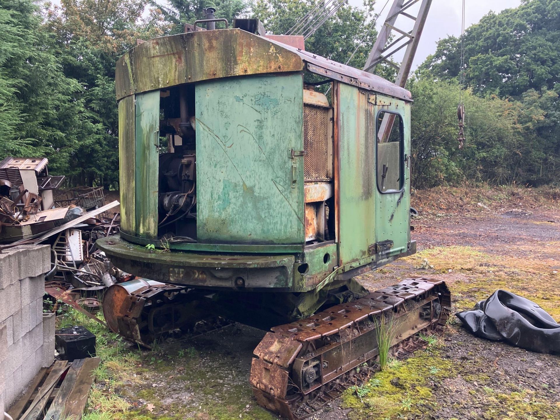 Rushton Bucyrus 10RB metal tracked dragline crane with 14" tracks.  Manuals and Part Books in Office - Image 6 of 6