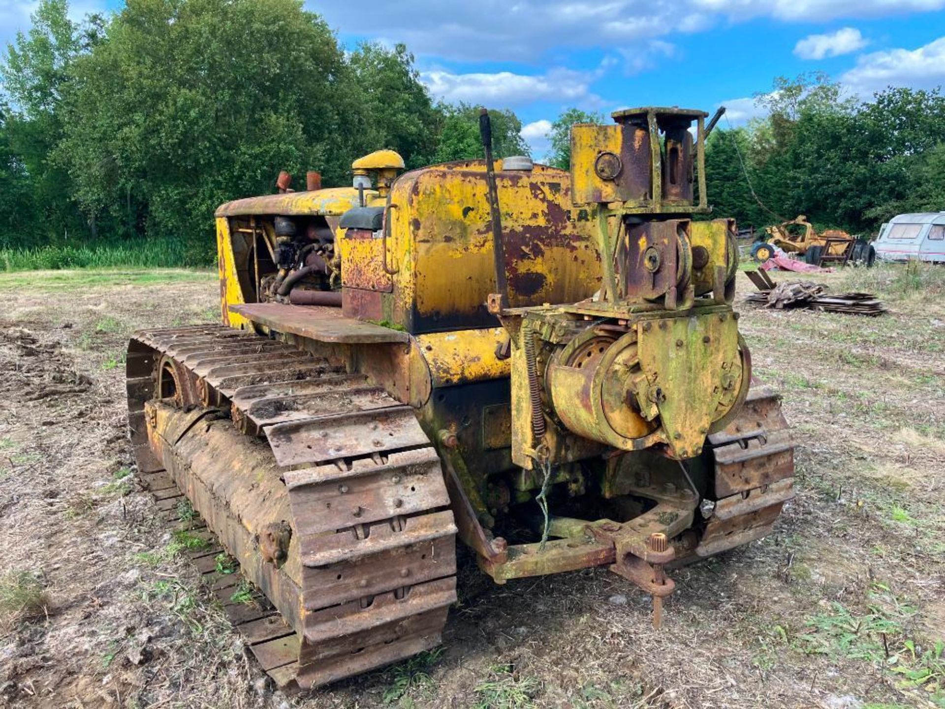 Caterpillar D7 metal tracked crawler with 22" tracks, rear swinging drawbar and rear cable winch - Image 12 of 16