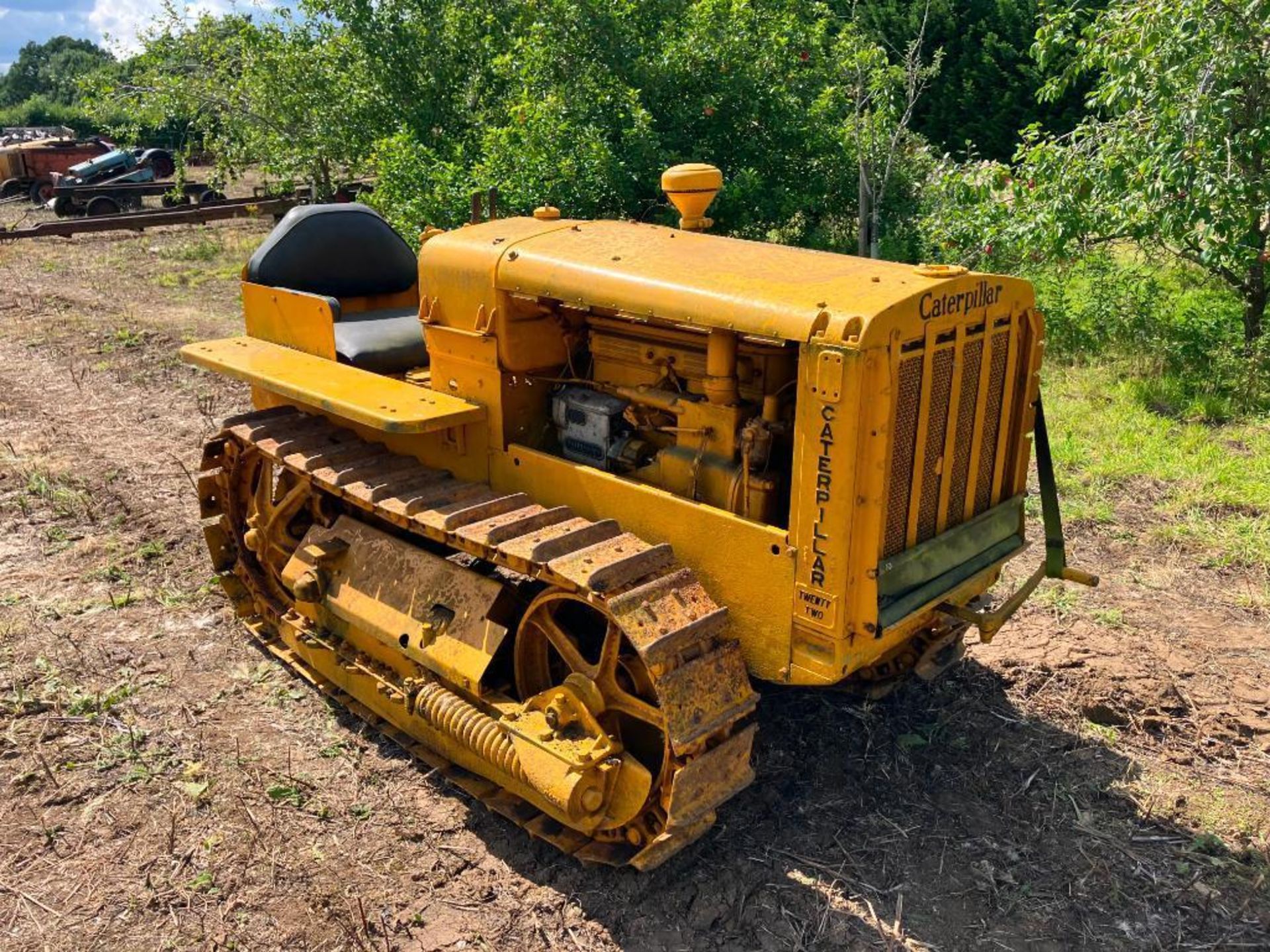 1937 Caterpillar 22 metal tracked crawler with 10" tracks, petrol engine and swinging drawbar. Seria - Image 7 of 10