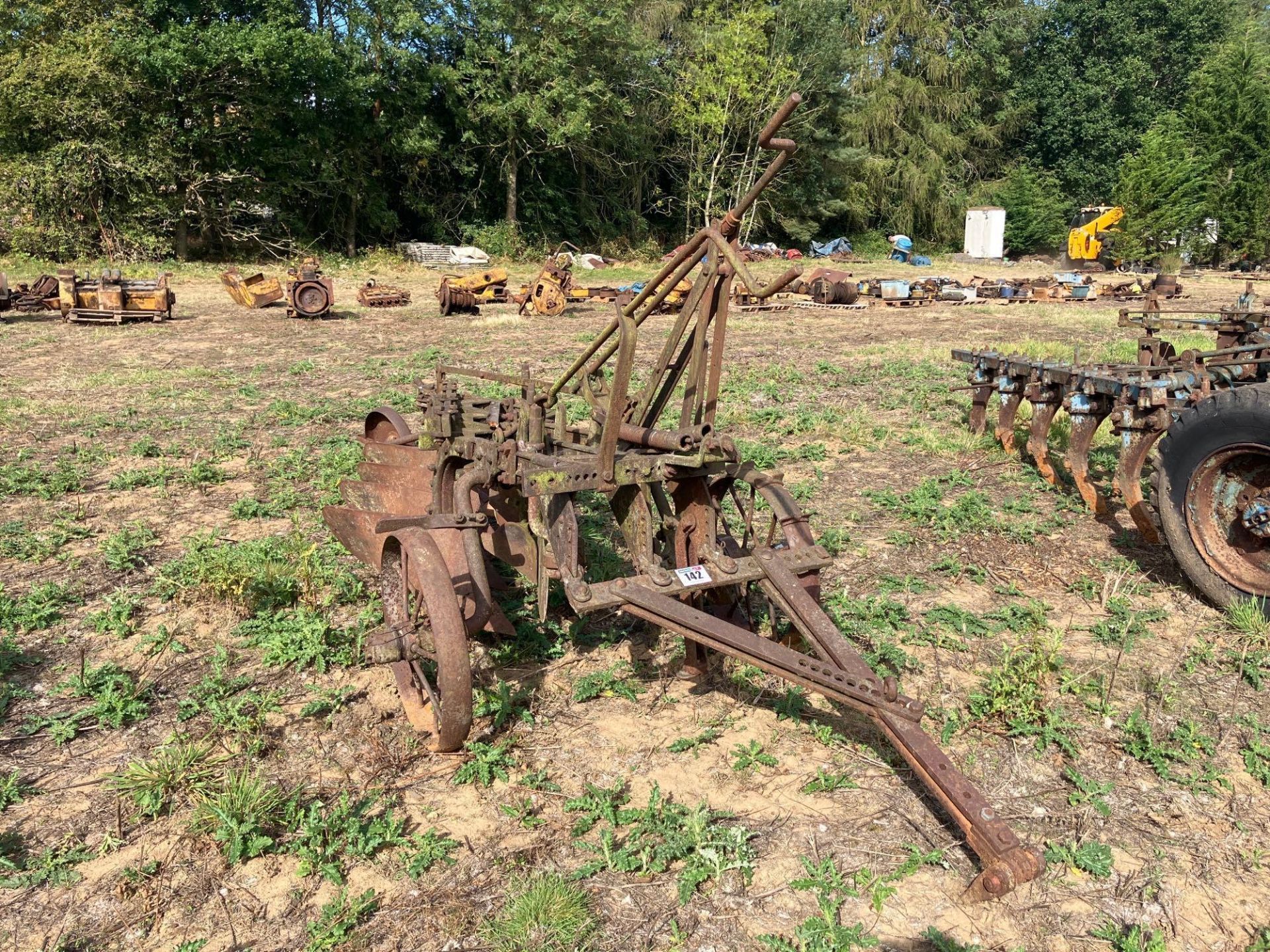 Trailed 4f conventional plough