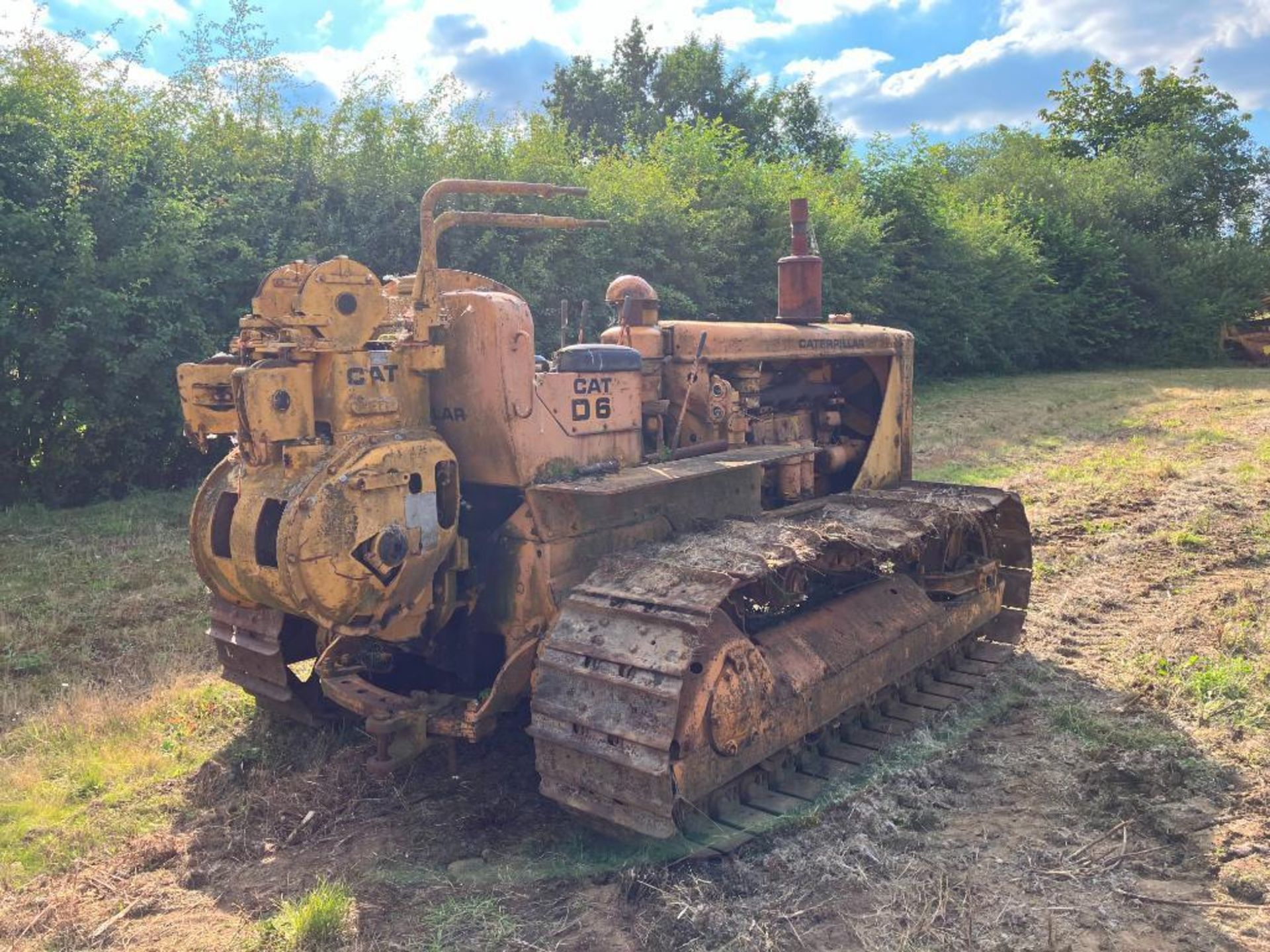 Caterpillar D6 metal tracked crawler with 20" tracks,swinging drawbar and rear winch - Image 5 of 12