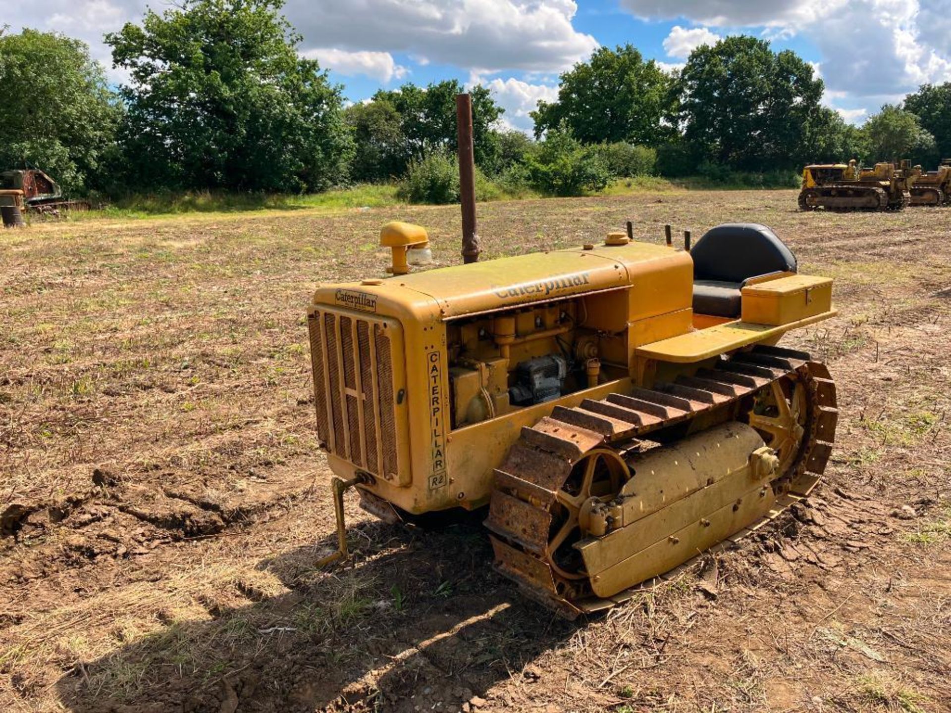 Caterpillar R2 metal tracked crawler with 12" tracks, petrol engine and swinging drawbar - Image 12 of 14