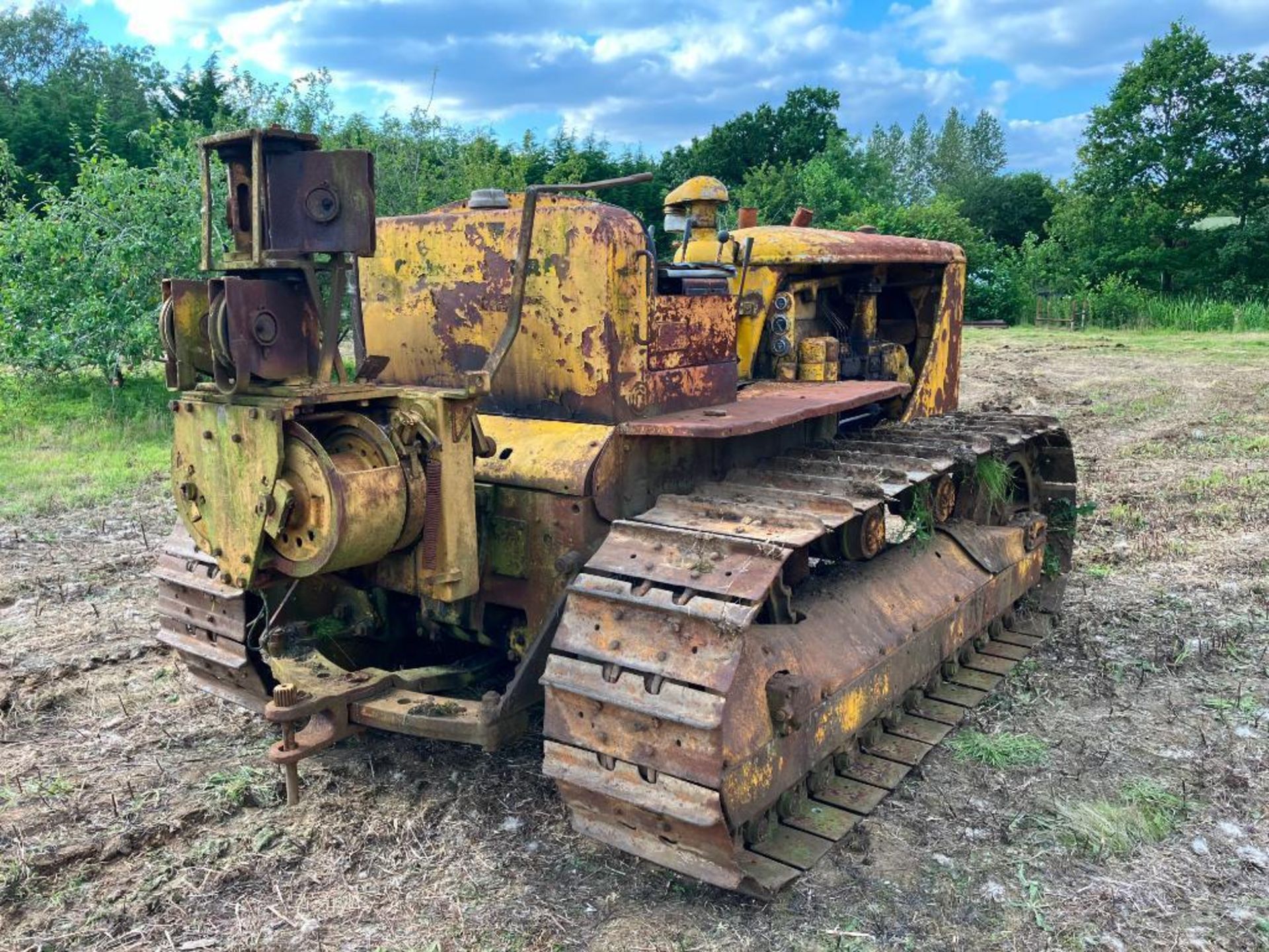 Caterpillar D7 metal tracked crawler with 22" tracks, rear swinging drawbar and rear cable winch - Image 13 of 16