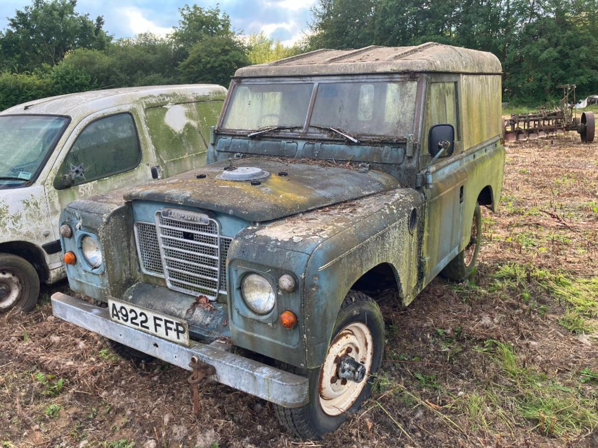 1984 Land Rover Series 3 diesel 4wd manual, blue on 205R16 wheels and tyres. Reg No: A922 FFP. Milea - Image 3 of 6