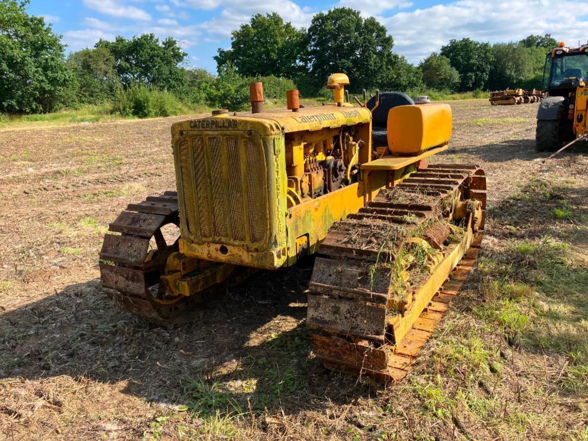 1949 Caterpillar D4 wide gauge metal tracked crawler with 16" tracks , swinging drawbar and rear cab - Image 15 of 18