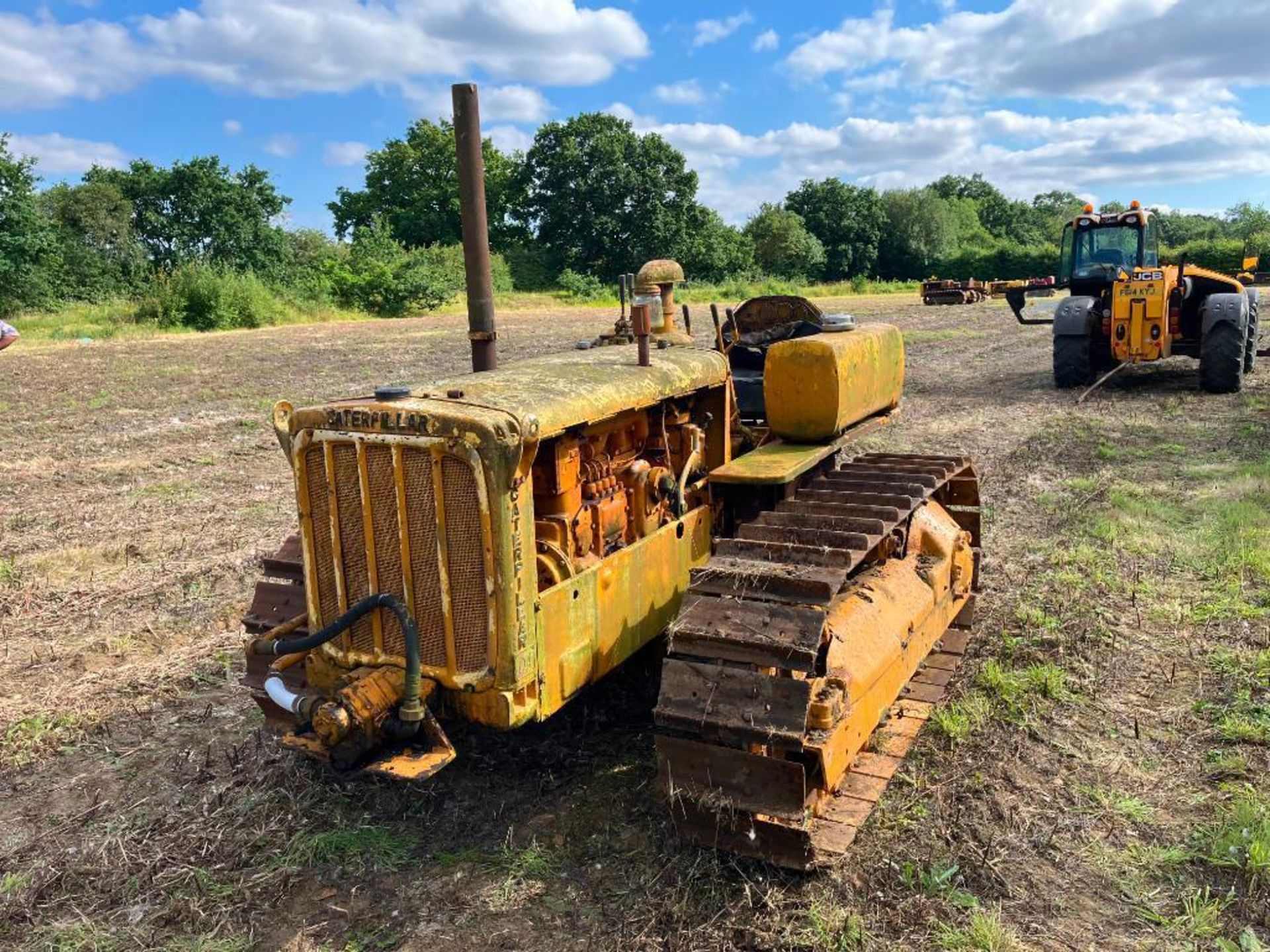 1948 Caterpillar D4 wide gauge metal tracked crawler with 16" tracks, swinging drawbar and 2 rear sp - Image 8 of 12