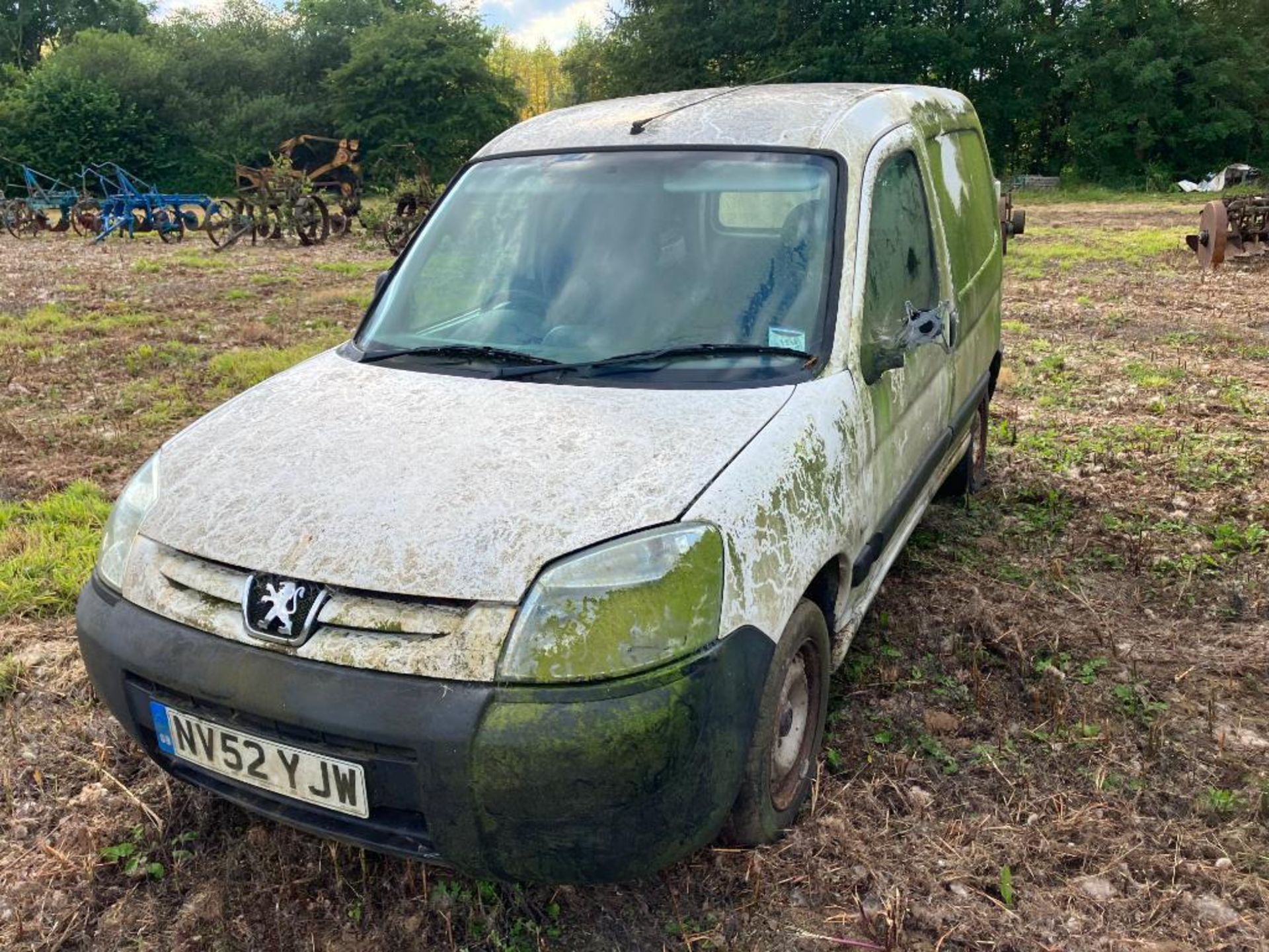 2003 Peugeot Boxer diesel van, manual, white. Reg No: NV52 YJW. Currently SORN, MOT expired. Spares - Image 3 of 6