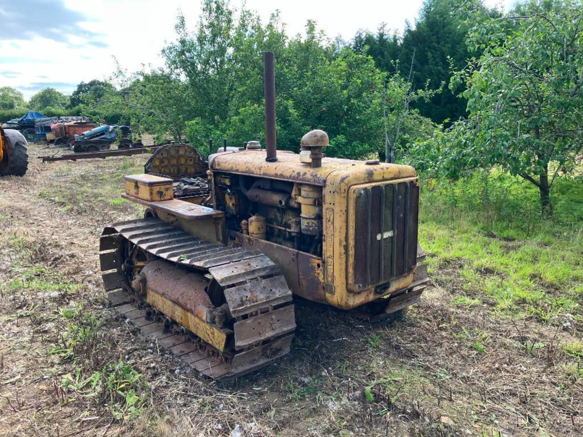1941 Caterpillar D2 metal tracked crawler with 16" tracks, rear swinging drawbar and belt pulley. Ho - Image 2 of 15