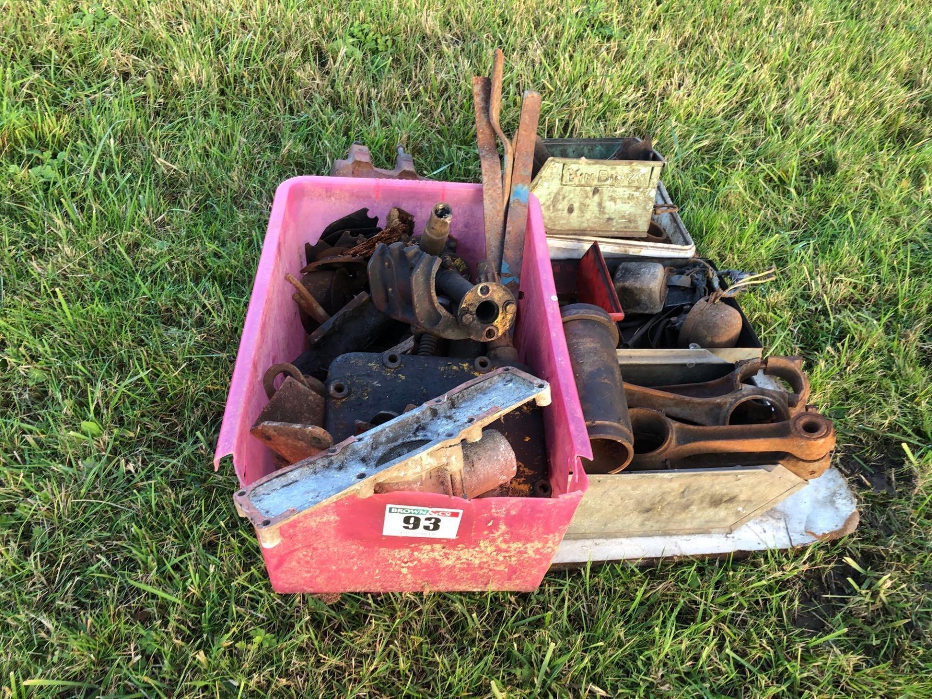 Quantity miscellaneous Fordson spares