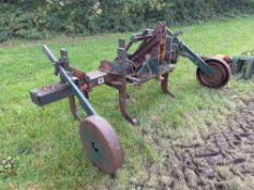 5 leg cultivator, linkage mounted