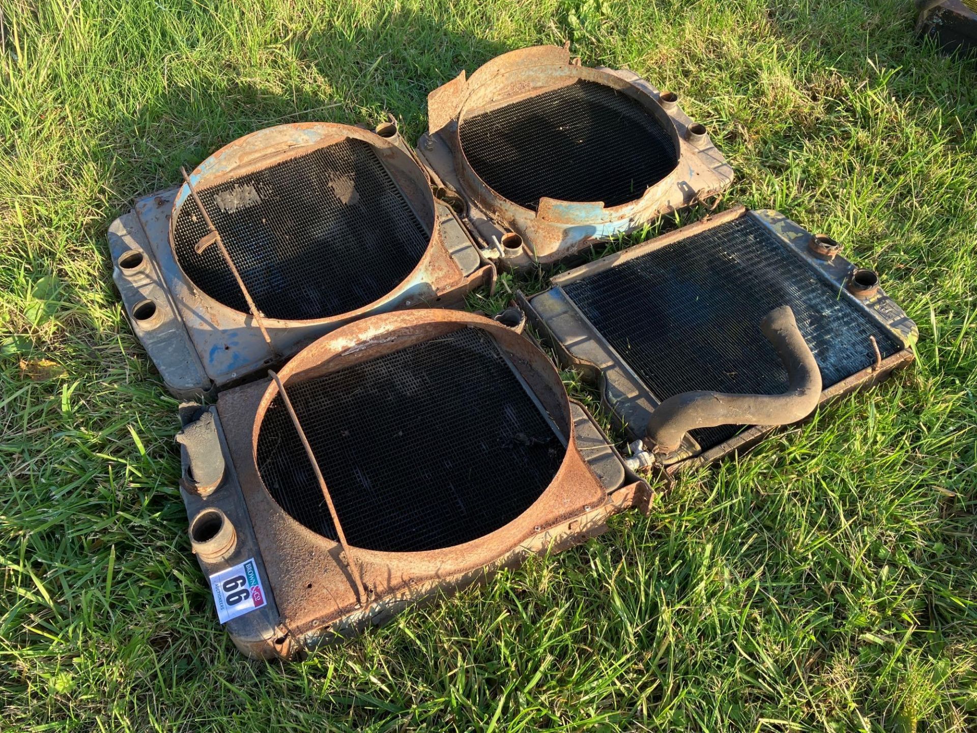 4No Fordson radiators