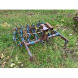 Spring tine cultivator, linkage mounted