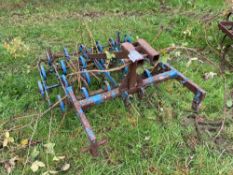 Spring tine cultivator, linkage mounted