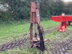 Farm made heavy duty hydraulic log splitter, linkage mounted