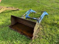 Front end loader with bucket