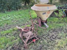 Vicon wagtail fertiliser spreader, linkage mounted
