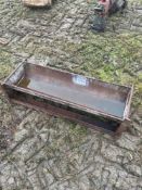 Steel feed trough