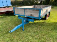 Drop side 3t hydraulic tipping single axle trailer on 210/95-16 wheels and tyres