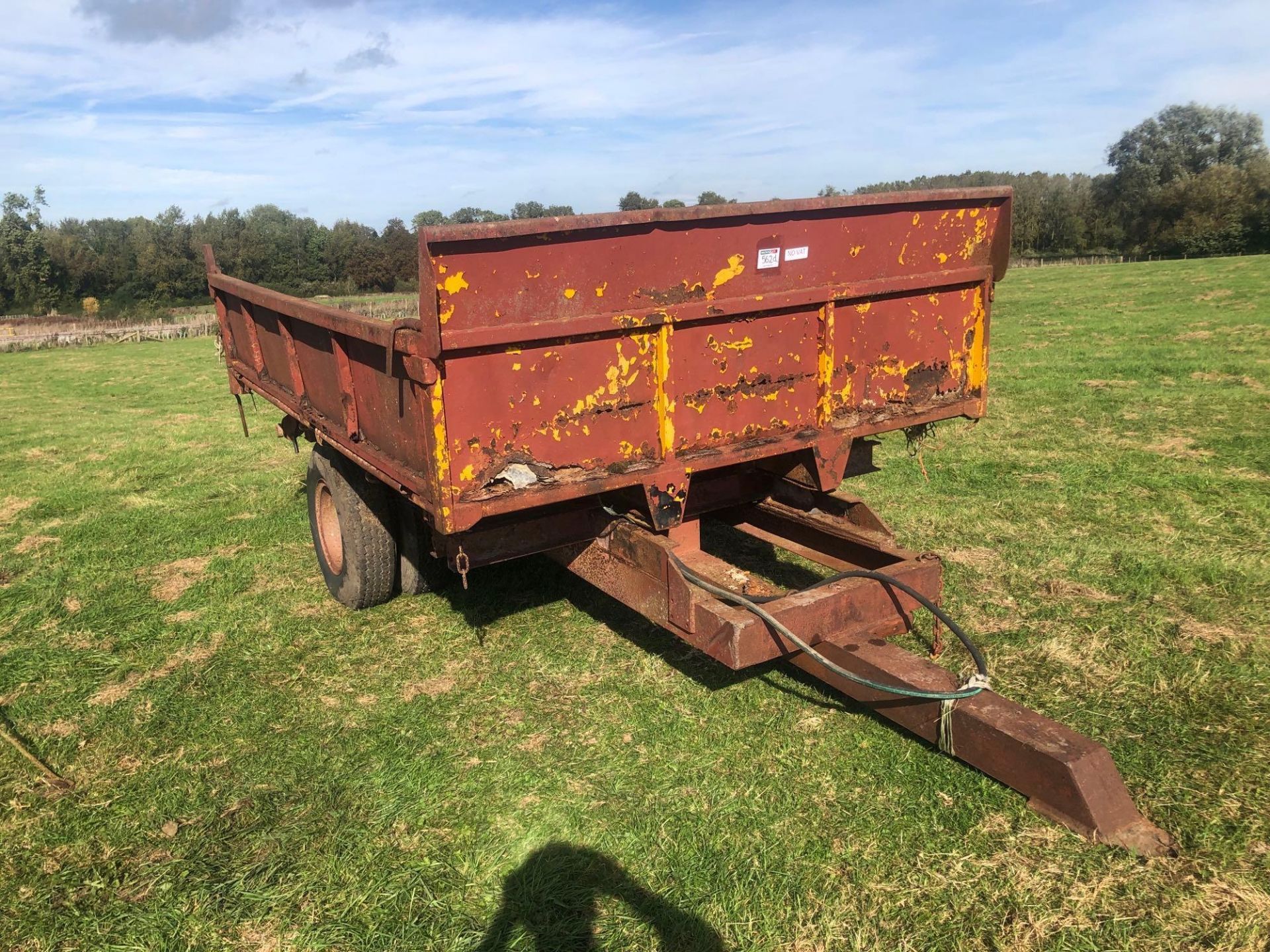 Single axle tipping trailer No VAT