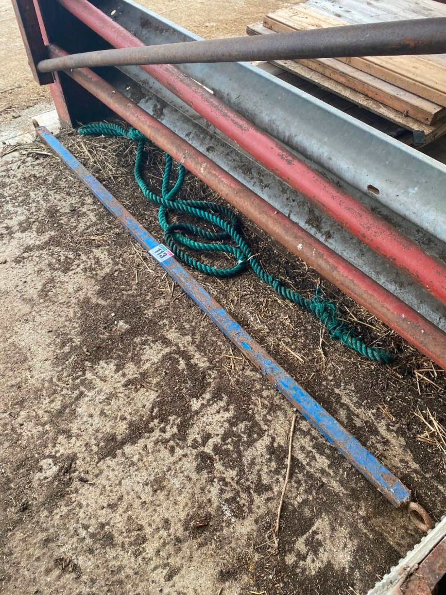 Tow bar and tow rope