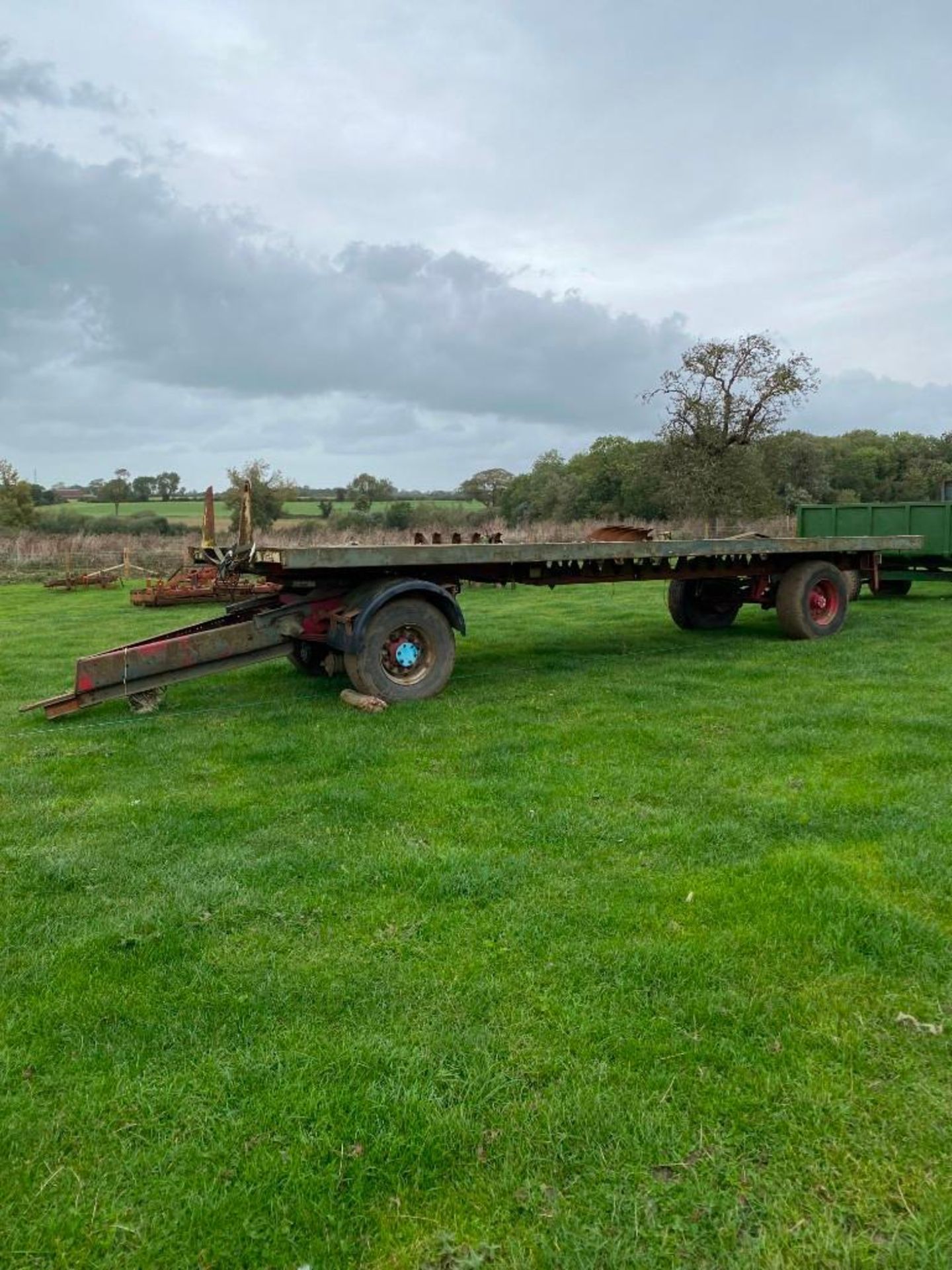 Articulated 28ft bale trailer