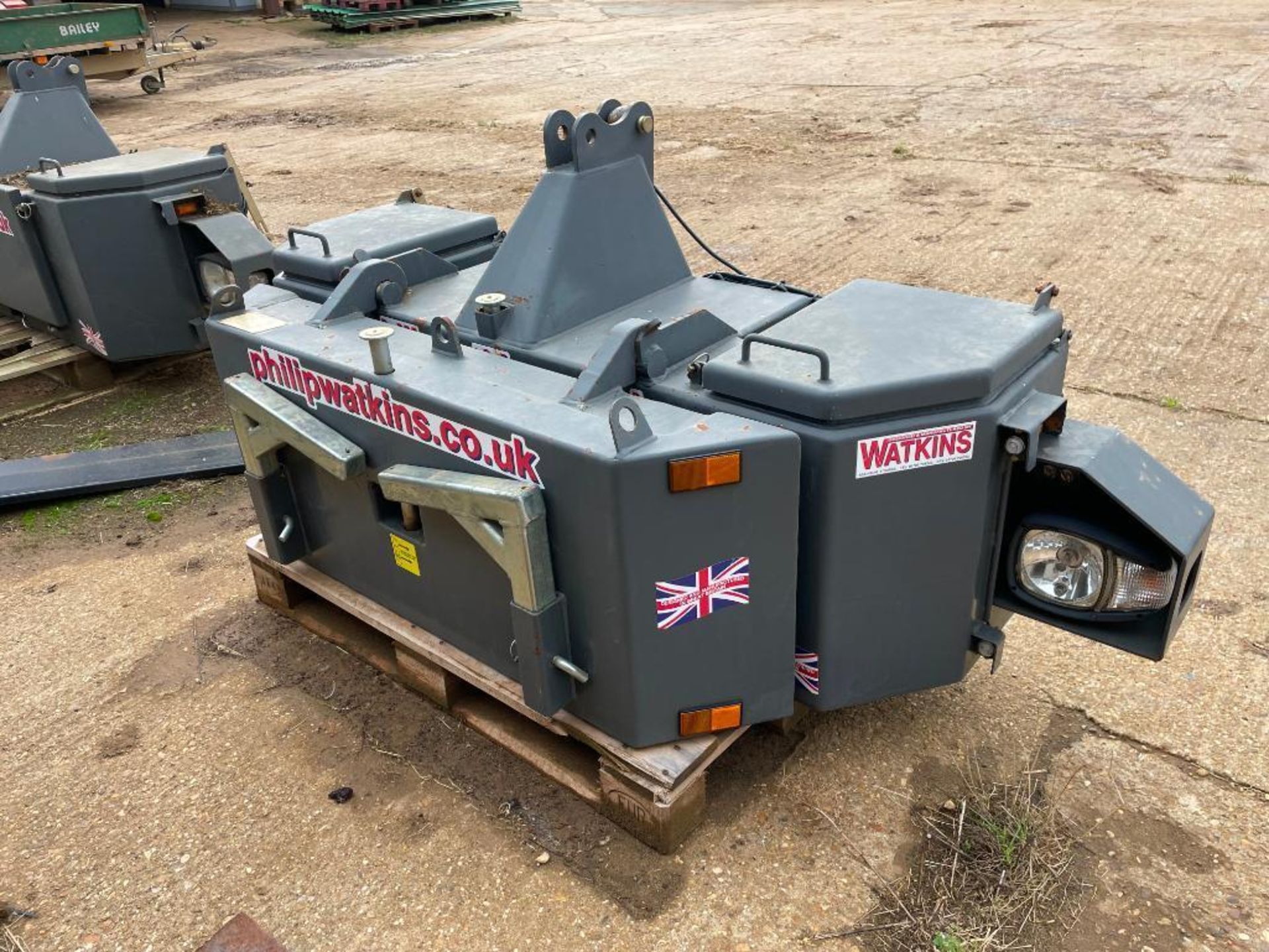 2018 Phillip Watkins 900kg front weight block with tool boxes and additional 600kg weight. Serial No - Image 5 of 7