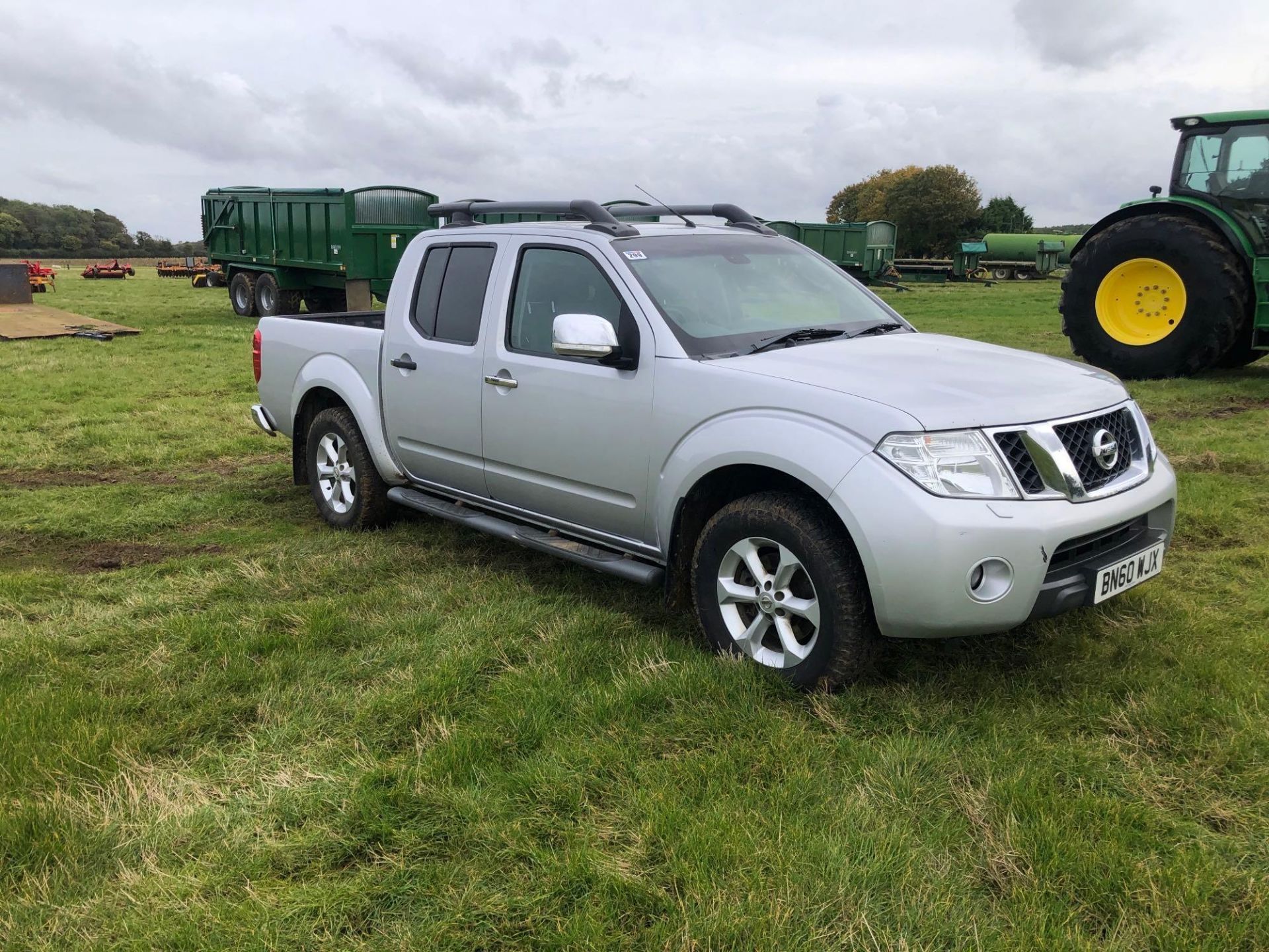 2010 Nissan Navara Tekna 4wd double cab pickup, manual, sat nav, leather upholstery, silver on Gener