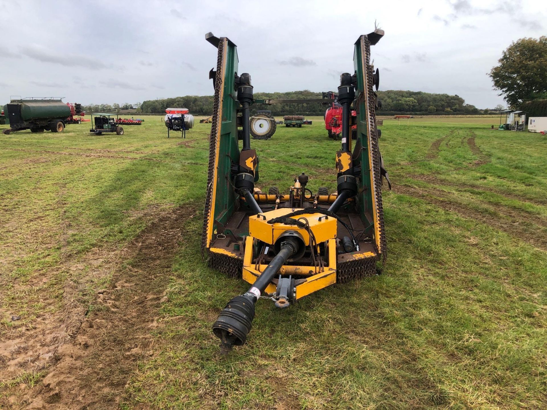 Spearhead 620 Batwing topper, 6 blades per rotor, wide angle PTO, hydraulic folding. No VAT - Image 2 of 13