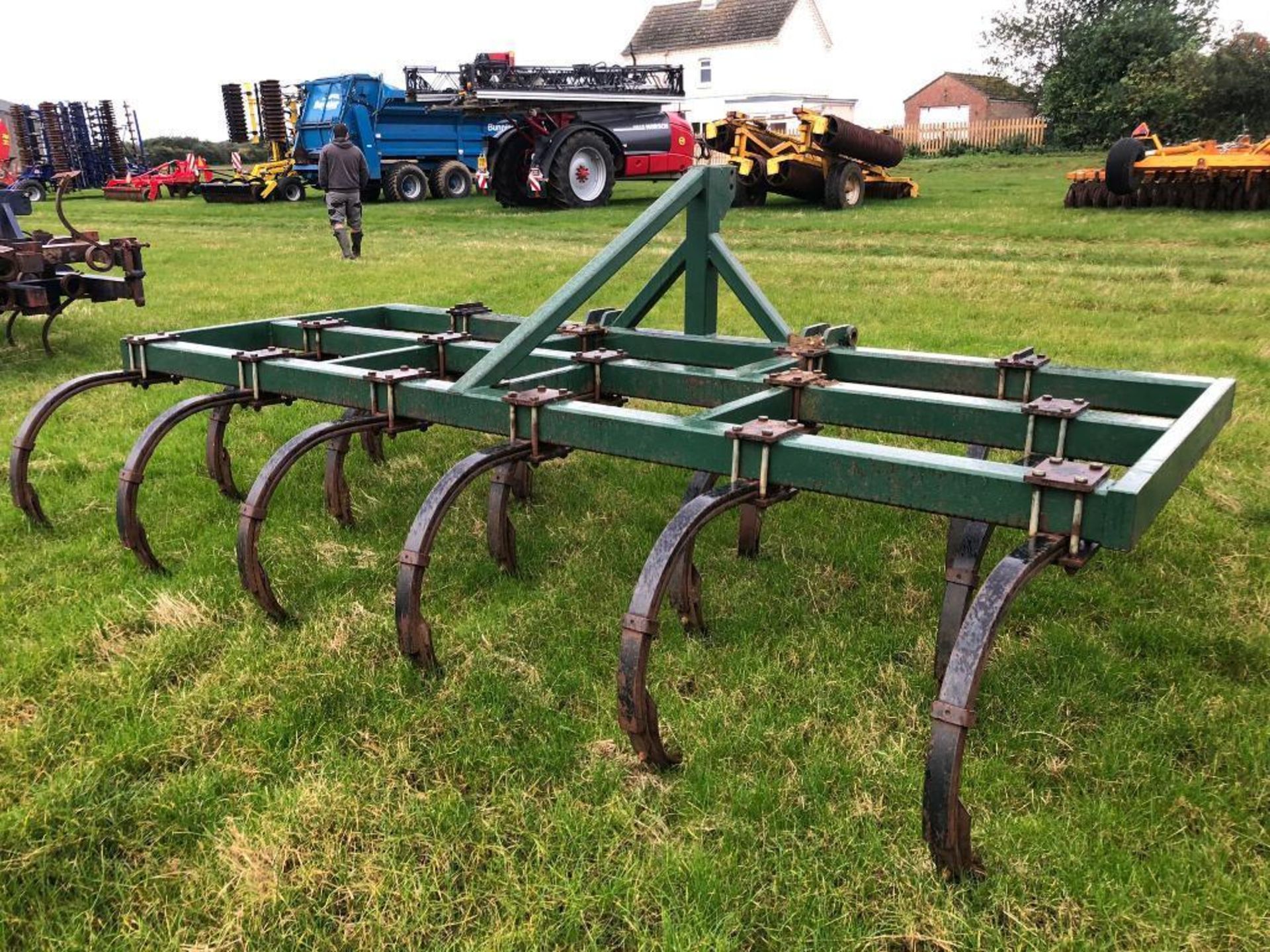 Browns 12ft fixed tine cultivator, linkage mounted - Image 4 of 4