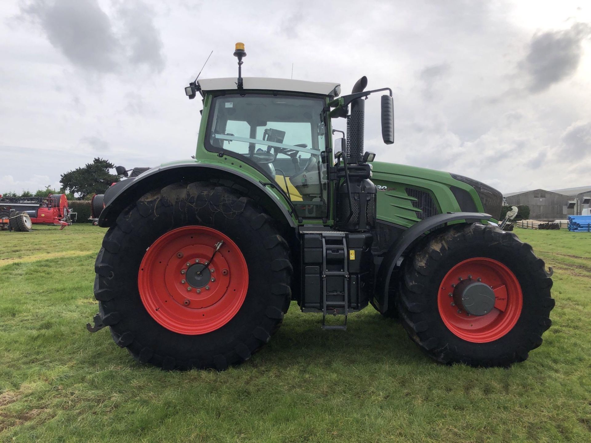 2018 Fendt 930 Vario Profi Plus 65kph 4wd tractor with front and cab suspension, front linkage and h - Image 20 of 20