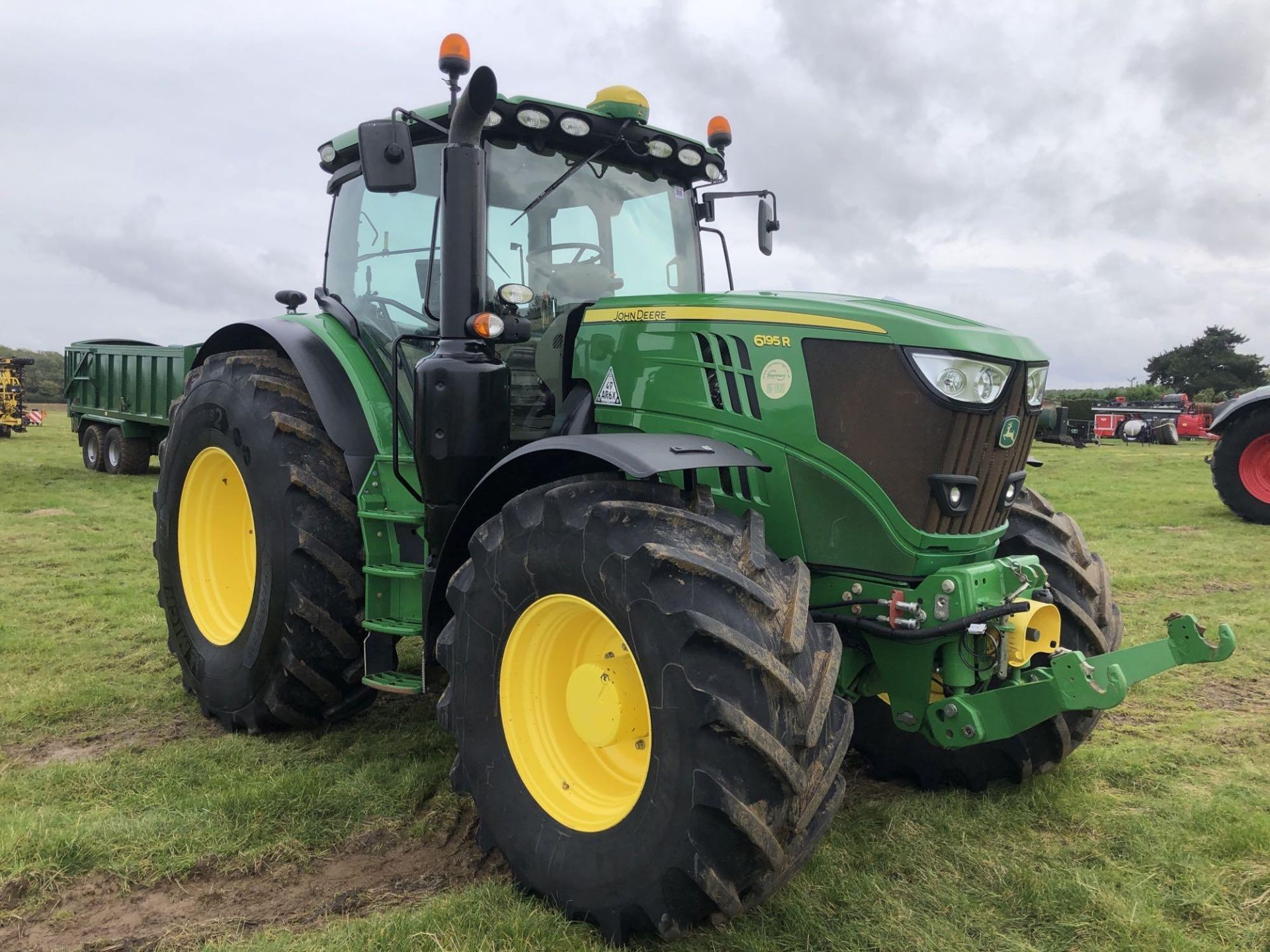 2017 John Deere 6195R 4wd Autopowr 50Kph tractor with front TLS suspension, cab suspension, air brak - Image 21 of 21