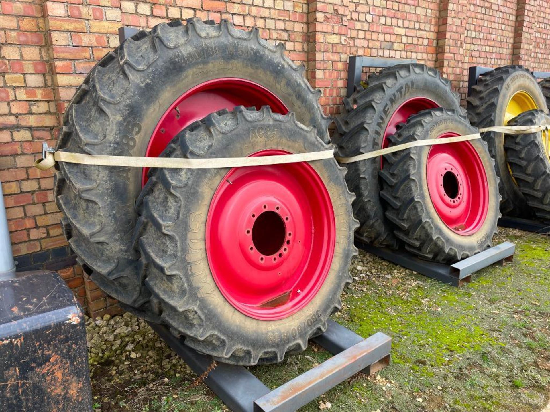 Set Mitas 380/80R38 front and Continental 480/80R50 rear wheels and tyres with Fendt VarioGrip centr - Image 2 of 2