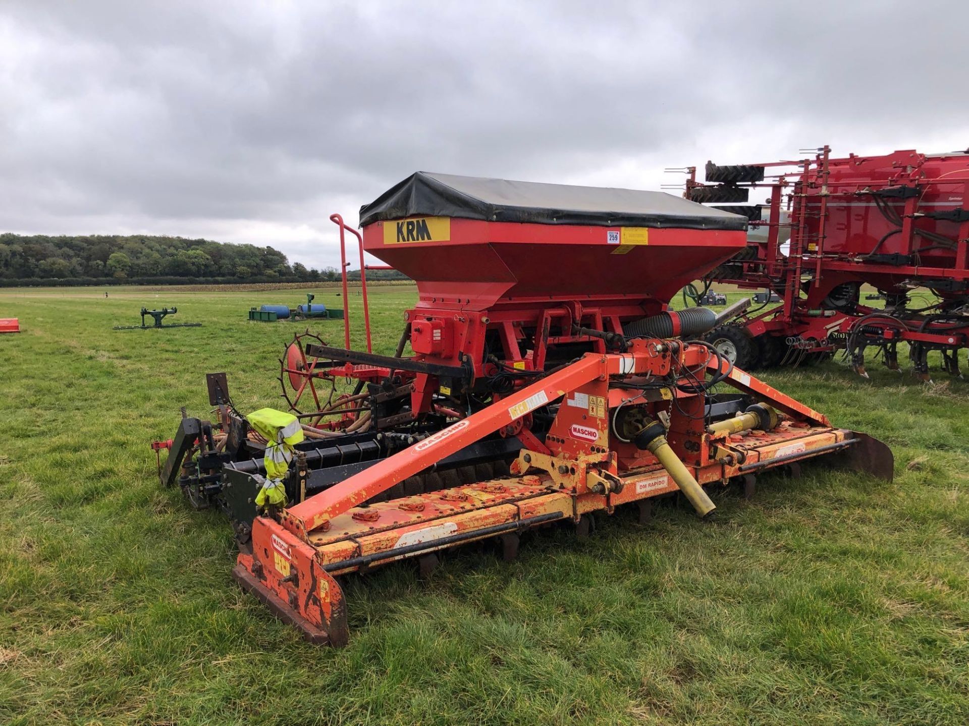 2003 Maschio Reco Tiller DM4000 4m power harrow with rear packer roll and 2000 KRM RTi 2 4m combinat - Image 2 of 13