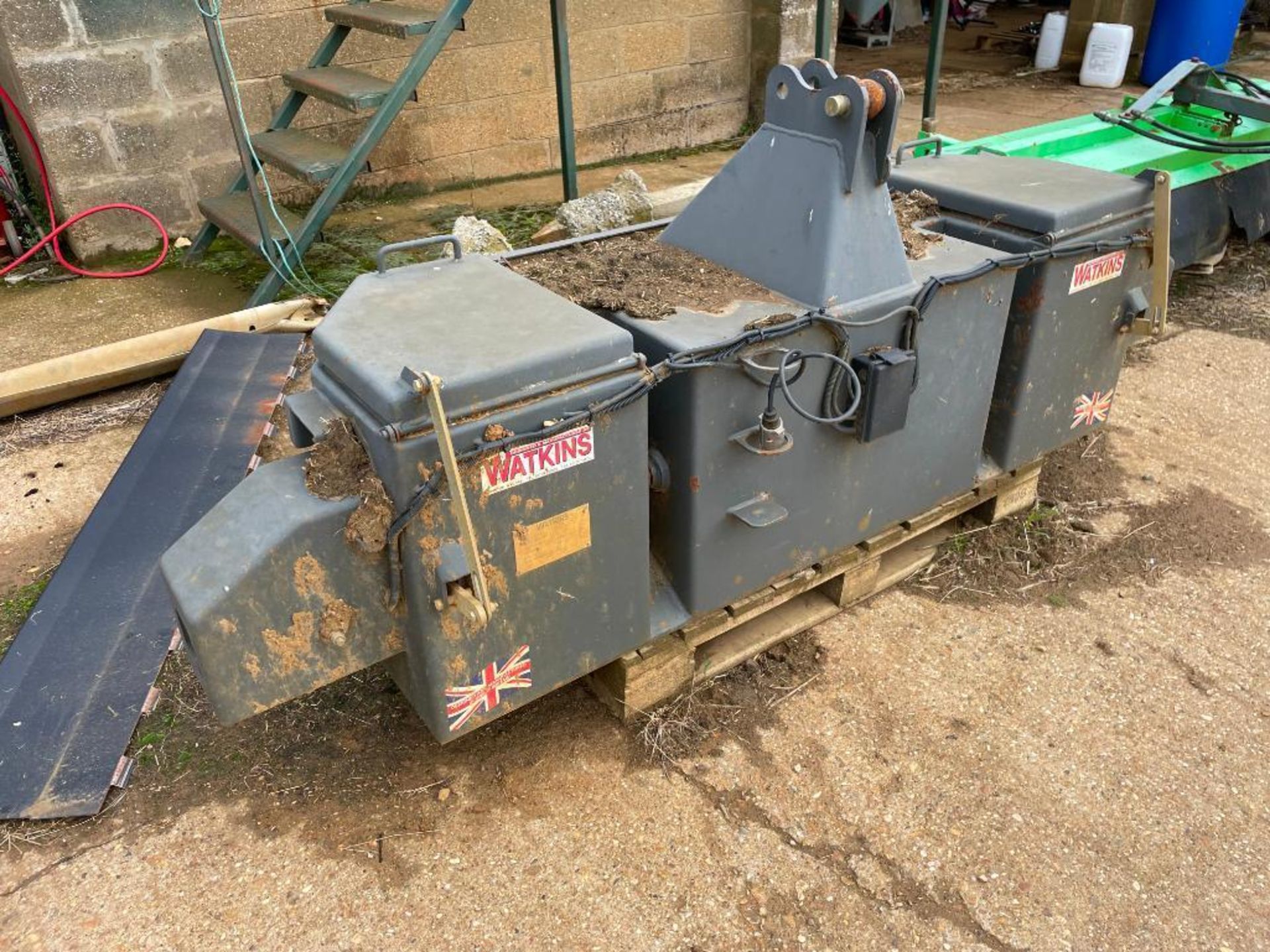 2018 Phillip Watkins 500kg front weight block with tool boxes. Serial No: ATT1267 - Image 5 of 7
