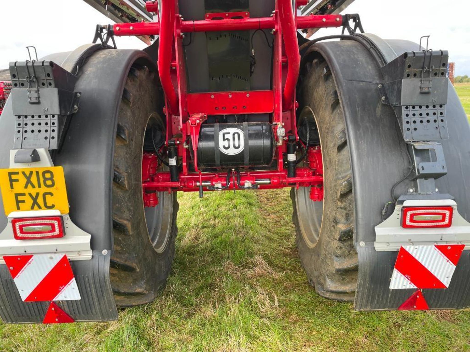 2018 Horsch Leeb 6GS 36m trailed sprayer with 6000l tank, quad nozzles, twin line, auto boom levelli - Image 11 of 21